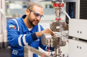 «بروج» للبتروكيماويات.. قدرات تصنيعية وابتكارية تعزز القيمة وتدعم تنويع الاقتصاد الإماراتي