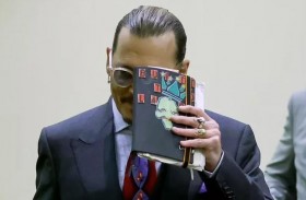 عادات غربية لجوني ديب  خلال المحاكمة