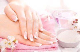 خبراء يحذرون من خطر الإصابة بسرطان الجلد جراء أداة تستخدم في العناية بالأظافر