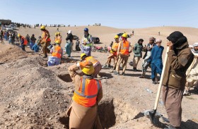 أكثر من 2400 قتيل و10 آلاف جريح في زلزال بأفغانستان 