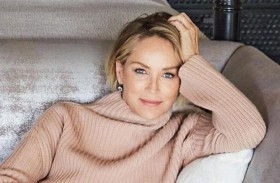 شارون ستون ترفع الستارة عن صدمات عاشتها في أمومتها