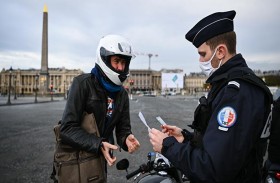 فرنسا تبدأ تخفيف قيود كورونا على 3 مراحل 