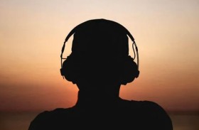 إيرادات الموسيقى المسجلة العالمية تحطم رقما قياسيا 