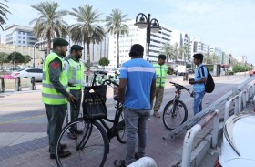 شرطة دبي تضبط 383 دراجة نارية وسكوتر كهربائي في رمضان