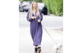 كيت هدسون بدون مكياج تماما أثناء سيرها بالعباءة فى لوس انجلوس