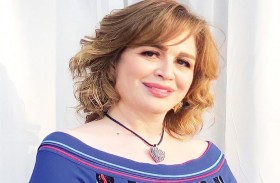 إلهام شاهين: (ستات شداد)  يجمع 4 بطولات نسائية