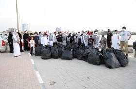 اقتصادية رأس الخيمة تستخرج 1.5 طن من النفايات من الشاطئ