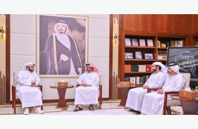 عمار بن حميد يطلع على تقرير جودة الخدمات بمدينة الشيخ خليفة الطبية بعجمان