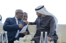 رئيس الدولة يبحث مع رئيس القمر المتحدة مجالات التعاون وعدداً من القضايا الإقليمية والدولية 