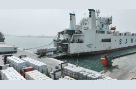 «سفينة المساعدات الإماراتية» تبحر محملة بـ 2500 طن من المواد الغذائية والإيوائية والطبية لإغاثة الشعب الأفغاني