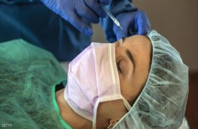البوتوكس وكورونا.. كيف استغلت عيادات التجميل الوباء؟