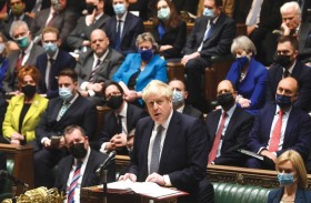 جونسون مطالب بالاستقالة بعد انتهاك القيود الصحية