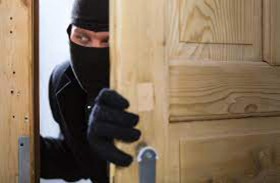 طفلان يهزمان لصوصا بسكين مطبخ