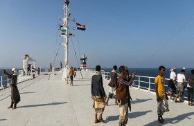 لماذا أجلت واشنطن تنفيذ قرار تصنيف الحوثيين جماعة إرهابية؟