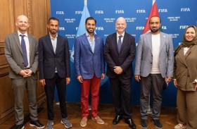 رئيس «فيفا» وراشد بن حميد النعيمي يناقشان سبل تطوير كرة القدم