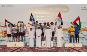 قارب «وزارة الدفاع» يتّوج بلقب سباق أبوظبي للتجديف التراثي 40 قدما