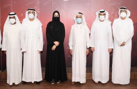 اتفاقية شراكة وتعاون بين نادي الإمارات والجامعة الأمريكية برأس الخيمة