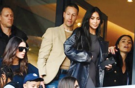 لعنة كيم كارداشيان تضرب أرسنال ثم سان جرمان