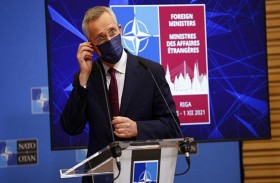 الناتو يراقب التعزيزات الروسية على حدود أوكرانيا