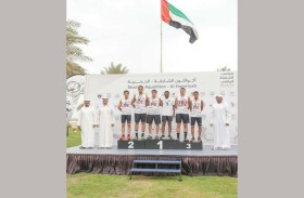 300 متنافس بـ«أكواثلون الحمرية» في الشارقة