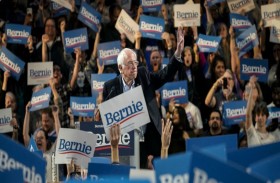 بيرني ساندرز يثير ذعر محررين ديمقراطيين...!