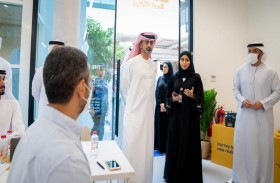 ولي عهد عجمان يتفقد برامج «صيفنا سعادة» ويزور ورشة «حي الرقمية»