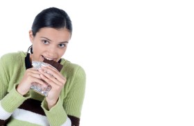 ما تأثير الشوكولاتة على النساء في منتصف العمر؟