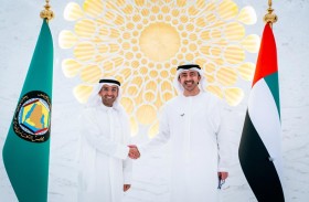 عبدالله بن زايد يستقبل الأمين العام لمجلس التعاون لدول الخليج العربية