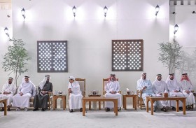 حاكم عجمان وولي عهده يستقبلان المهنئين بحلول شهر رمضان