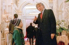مخرج فيلم Home Alone 2: ظهور ترامب في الفيلم لعنة