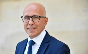 قانون «منع زواج المهاجرين غير  النظاميين» يشعل البرلمان الفرنسي