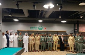 شرطة دبي تنظم لقاء مع الموظفين من أولياء أمور طلاب مدارس حماية