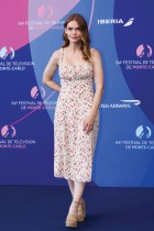 الممثلة الأمريكية هولاند رودن خلال حضورها مهرجان مونت كارلو التلفزيوني الرابع والستين في موناكو. ا ف ب