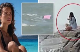 موجة تبتلع ممثلة أثناء جلسة يوغا 