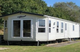 عرض أقدم منزل متنقل في العالم للبيع 