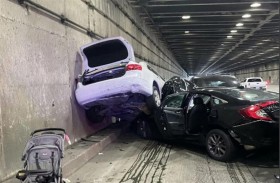 حادث كبير تسببت به تسلا ذاتية القيادة 