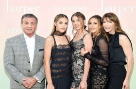 جمال بنات ستالون ينافس شقيقات كارداشيان