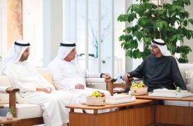 رئيس الدولة يبحث مع حاكم رأس الخيمة عدداً من الموضوعات التي تتعلق بشؤون الوطن والمواطن 