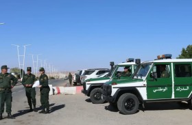 يقتل والده وجاره