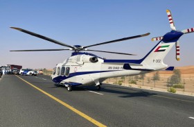 طيران شرطة أبوظبي تنقل شخصين مصابين بحادث إلى شخبوط الطبية