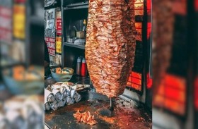 سندويش شاورما يقتل شاباً في الهند