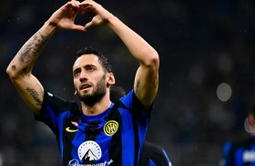 إنتر ميلان ينفي انتقال هاكان إلى الدوري السعودي