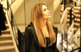 أنجلينا جولي: اخترت محاربة السرطان مبكرا حتى لا ألقى مصير والدتي وجدتي