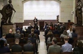 مطالبة ترامب بتطبيق صارم للعقوبات على سوريا