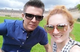 تتعافى من الشلل بعدما تخلصت من زراعة في ثدييها