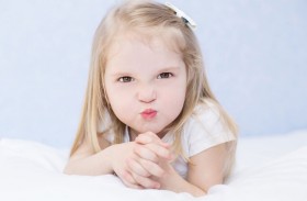 حركات غريبة يصدرها طفلي.. ما تفسيرها؟