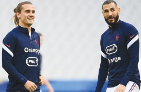 مدرب «الديوك»: غريزمان وبنزيما يتحدثان نفس لغة كرة القدم