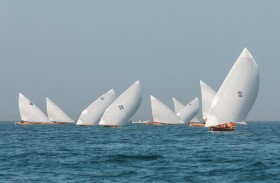 «سباق القفاي» ينطلق اليوم في الظفرة بمشاركة 65 محملا شراعيا