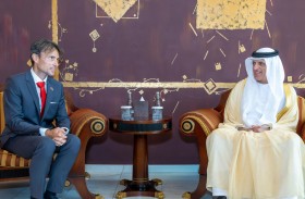 سعود بن صقر يستقبل سفير سلوفاكيا