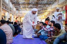 بلدية عجمان وهيئة الأعمال الخيرية  تنفذان مبادرة إفطار لأكثر من 500 عامل